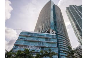 888 Biscayne Blvd 612, Miami
