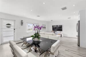 9561 SW 165th St, Miami, FL 33157, Sold 12/11/24