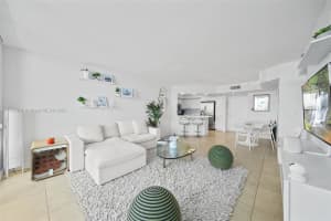 1800 Sunset Harbour Dr, Miami Beach, FL 33139, Sold 09/26/24