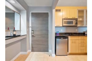 2670 E Sunrise Blvd #407, Fort Lauderdale, FL 33304, Sold 11/26/24
