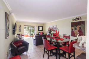 300 NW 107th Ave APT 101, Miami, FL 33172, Sold 01/16/25