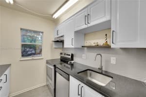 7521 NW 16th St APT 4302, Plantation, FL 33313, Sold 10/04/24