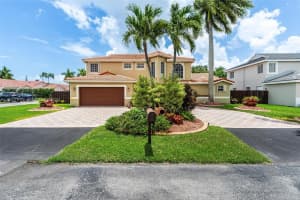 15472 SW 42nd Ln, Miami, FL 33185, Sold 10/25/24