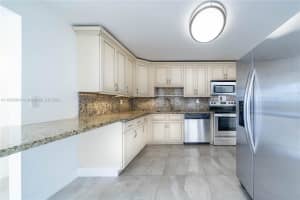 2450 NE 135th St APT 909, North Miami, FL 33181, Sold 09/24/24