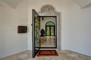 644 Middle River Dr, Fort Lauderdale, FL 33304, Sold 09/06/24