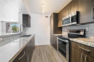 4655 NW 97th Ct, Doral, FL 33178, Sold 10/24/24