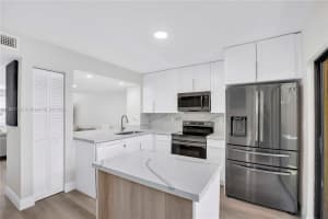 10089 SW 77th Ct, Miami, FL 33156, Sold 08/29/24