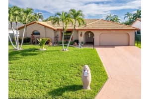 15833 Stonetower St, Davie, FL 33331, Sold 11/15/24