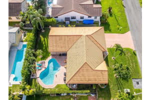15833 Stonetower St, Davie, FL 33331, Sold 11/15/24