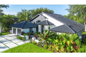 12240 Tara Dr, Plantation, FL 33325, Sold 09/26/24