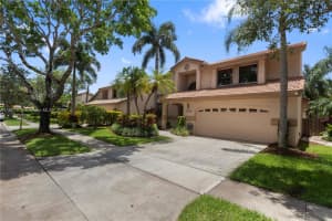 10330 NW 12th Pl, Plantation, FL 33322, Sold 11/07/24