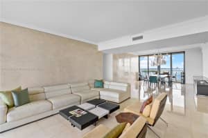 1000 Venetian Way APT 1103, Miami Beach, FL 33139, Sold 10/29/24
