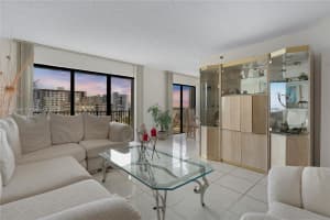1201 S Ocean Dr, Hollywood, FL 33019, Sold 05/15/25