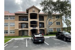 100 SW 117th Terrace, Pembroke Pines, FL 33025, Sold 10/03/24