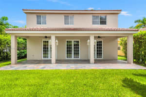 1650 Winterberry Ln, Weston, FL 33327, Sold 08/06/24