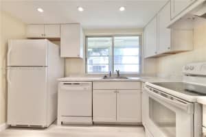 9401 Lime Bay Blvd APT 215, Tamarac, FL 33321, Sold 07/02/25