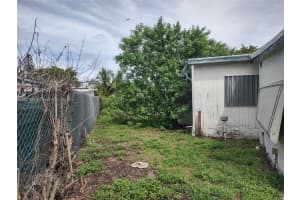 21760 NW 3rd St, Pembroke Pines, FL 33029, Sold 10/08/24