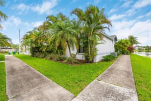 6604 SW 152nd Pl, Miami, FL 33193, Sold 10/08/24