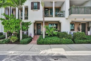 11610 SW 13th Ct, Pembroke Pines, FL 33025, Sold 01/27/25