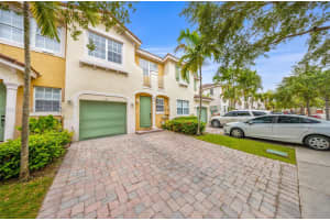 624 NE 21st Ave, Homestead, FL 33033, Sold 09/25/24