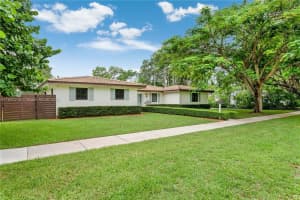 8520 SW 160th St, Palmetto Bay, FL 33157, Sold 10/10/24