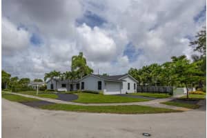 8955 SW 88th St, Miami, FL 33176, Sold 10/08/24