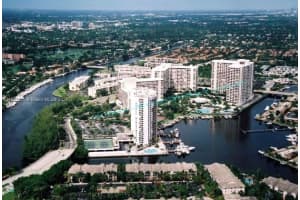 2500 Parkview Dr 417, Hallandale Beach
