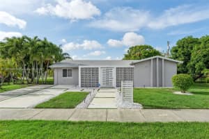 10475 SW 152nd St, Miami, FL 33157, Sold 09/23/24