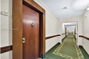 5555 Collins Ave APT 5V, Miami Beach, FL 33140, Sold 03/25/25