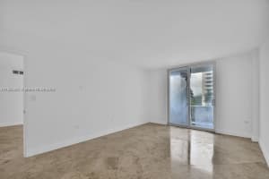 5555 Collins Ave APT 5V, Miami Beach, FL 33140, Sold 03/25/25