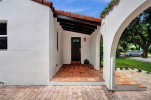 331 NW 89th St, El Portal, FL 33150, Sold 09/12/24