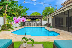 15902 Stonetower St, Davie, FL 33331, Sold 10/22/24