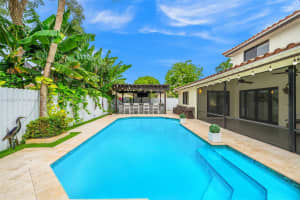 15902 Stonetower St, Davie, FL 33331, Sold 10/22/24