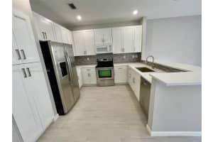 7955 NW 18th Ct, Pembroke Pines, FL 33024, Sold 08/22/24