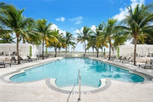 4925 Collins Ave APT 4G, Miami Beach, FL 33140, Sold 11/15/24