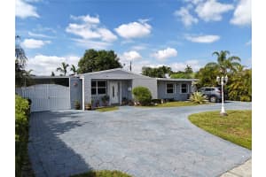 1260 W 62nd St, Hialeah, FL 33012, Sold 12/04/24