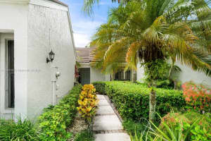53 Edinburgh Dr, Palm Beach Gardens, FL 33418, Sold 03/21/25