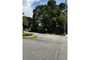 7801 N Colony Cir, Tamarac, FL 33321, Sold 09/16/24