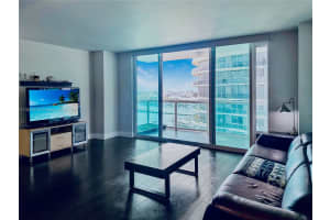 1800 N Bayshore Dr, Miami, FL 33132, Sold 08/14/24