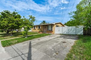 3510 SW 32nd Ct, West Park, FL 33023, Sold 12/09/24