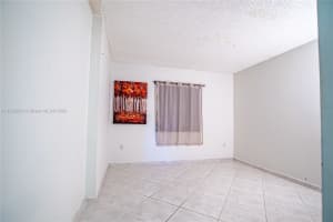 6970 NW 174th Terrace APT 402, Hialeah, FL 33015, Sold 10/03/24