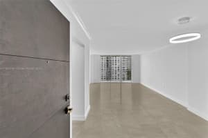 2801 NE 183rd St, Aventura, FL 33160, Sold 03/04/25