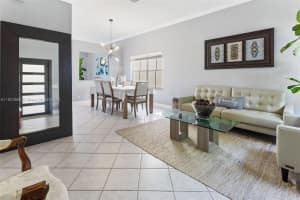4371 Foxtail Ln, Weston, FL 33331, Sold 10/15/24