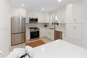 915 N 13th Ave, Hollywood, FL 33019, Sold 10/01/24