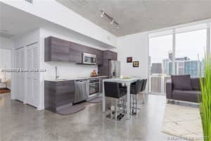 151 SE 1st St, Miami, FL 33131, Sold 10/24/24