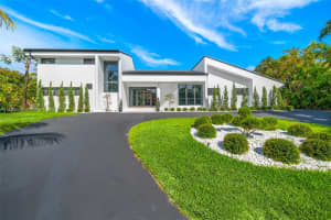 5942 SW 135th Terrace, Pinecrest, FL 33156, Sold 11/04/24