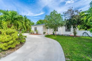 650 NE 143rd St, North Miami, FL 33161, Sold 09/17/24