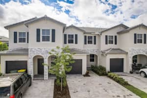 2668 SE 10th St, Homestead, FL 33035, Sold 08/29/24