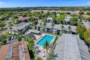 925 NE 199th St APT 102, Miami, FL 33179, Sold 09/25/24