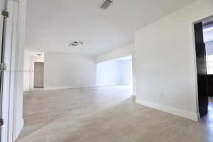 5900 NW 13th St, Sunrise, FL 33313, Sold 10/22/24